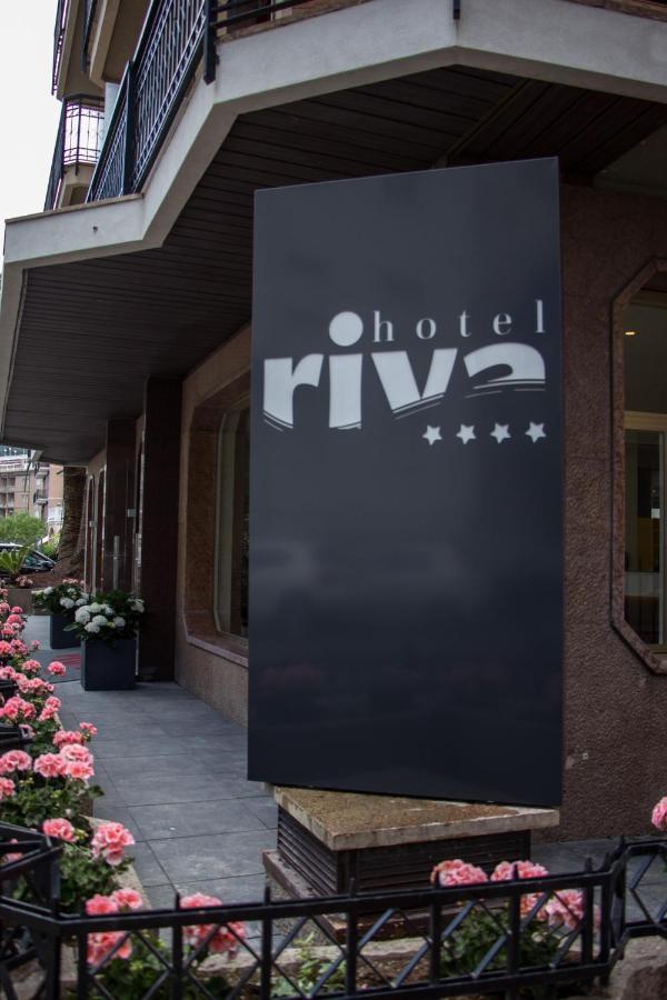 Hotel Riva Alassio Bagian luar foto